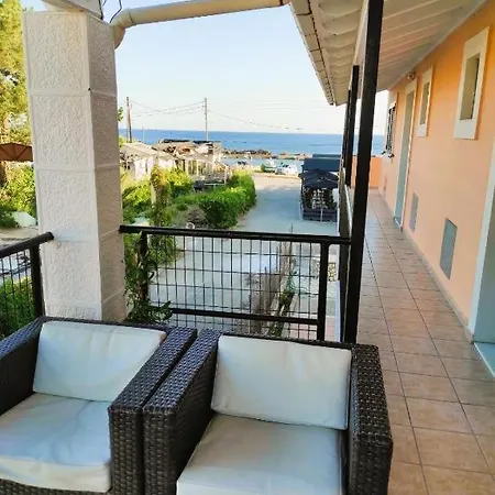 Aris Seaside Issos 2 Agios Georgios (Corfu)
