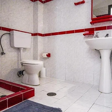 Aris Seaside Issos 2